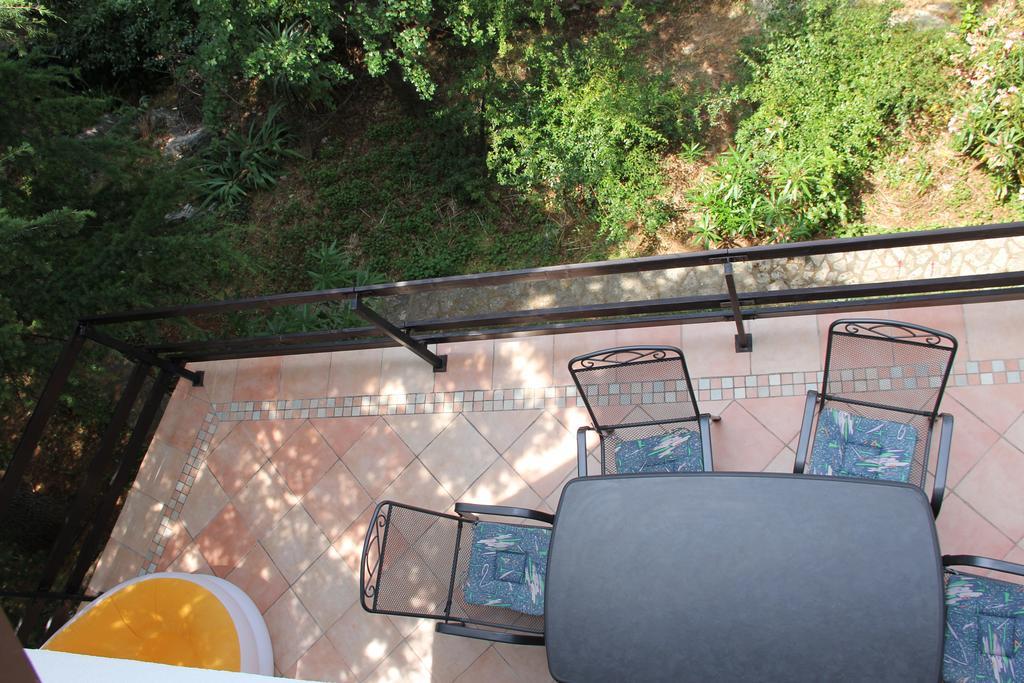 Holiday Home Luznar Klenovica Esterno foto